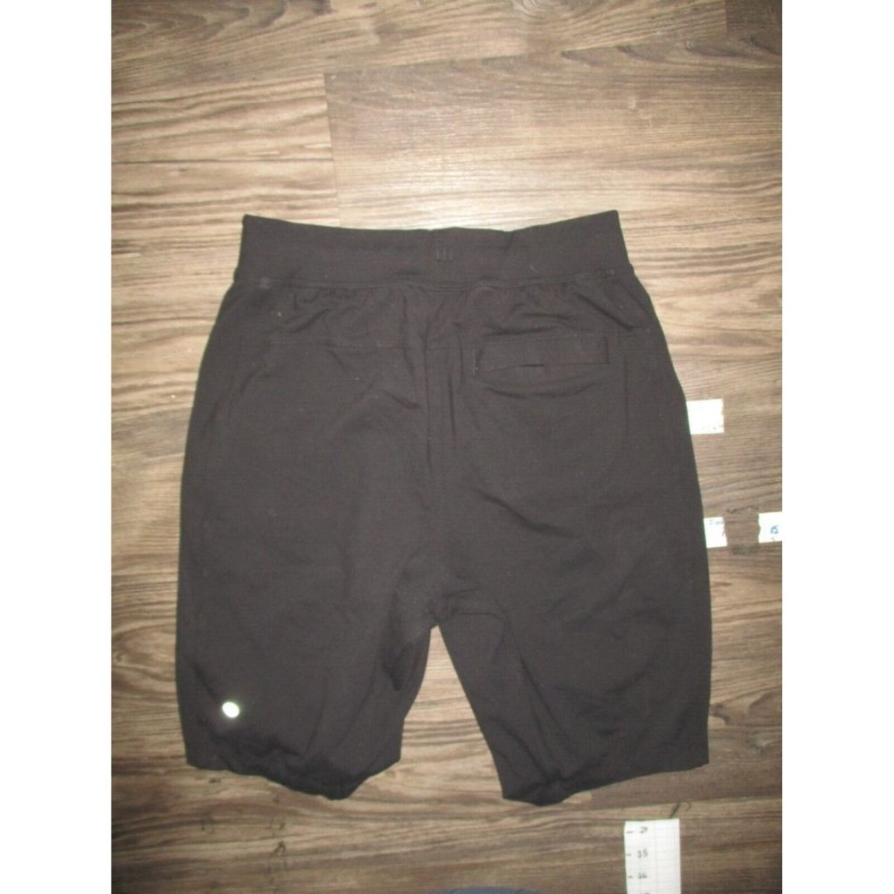 LULULEMON On The Move City Sweat Shorts MEDIUM Black
